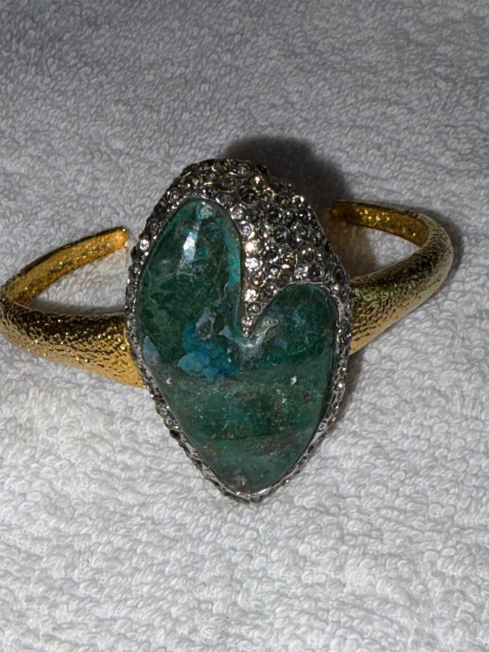 Alexis Bittar Gold-Tone Cuff Bracelet with Heart-Shaped Green Stone - Picture 8 of 8